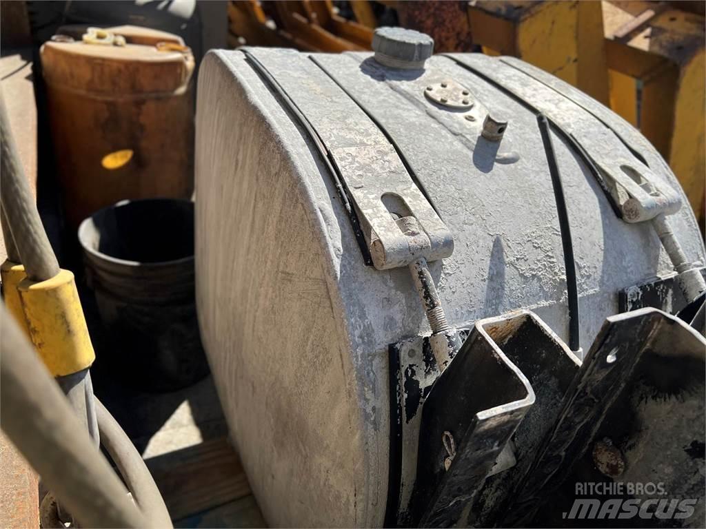 Volvo VNM Tankbiler