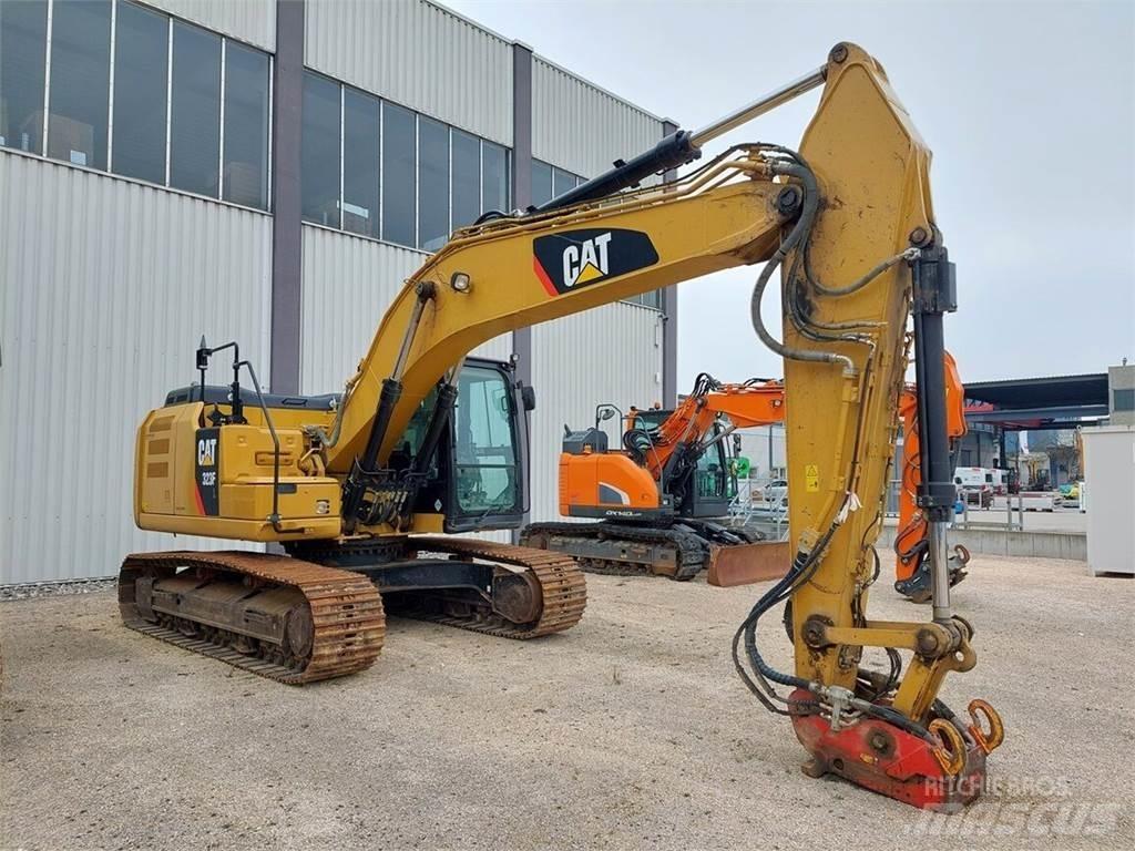 CAT 323F Beltegraver