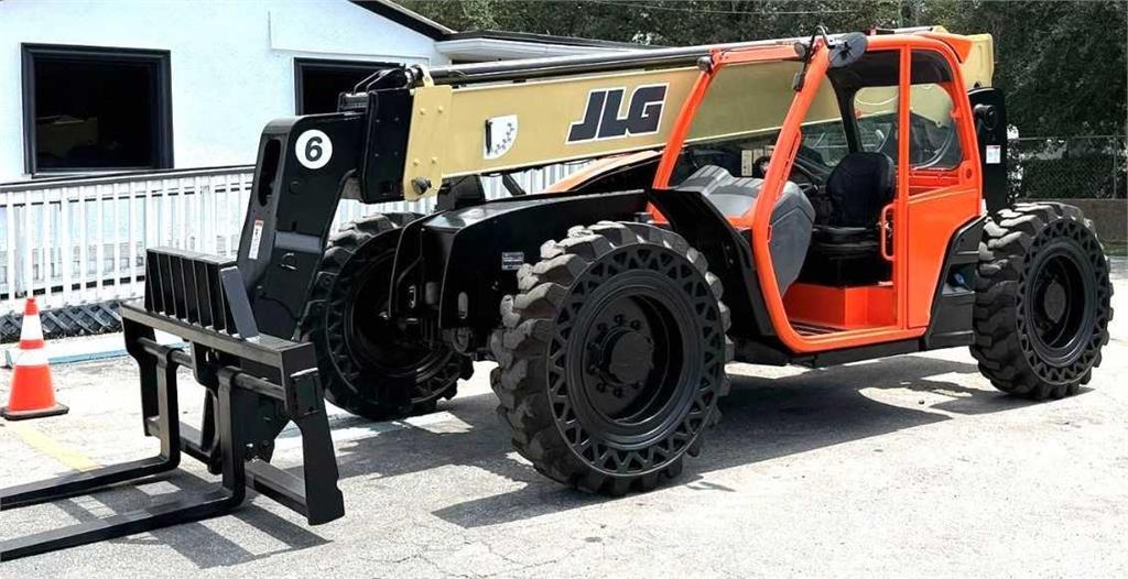JLG 642 Teleskoplastere