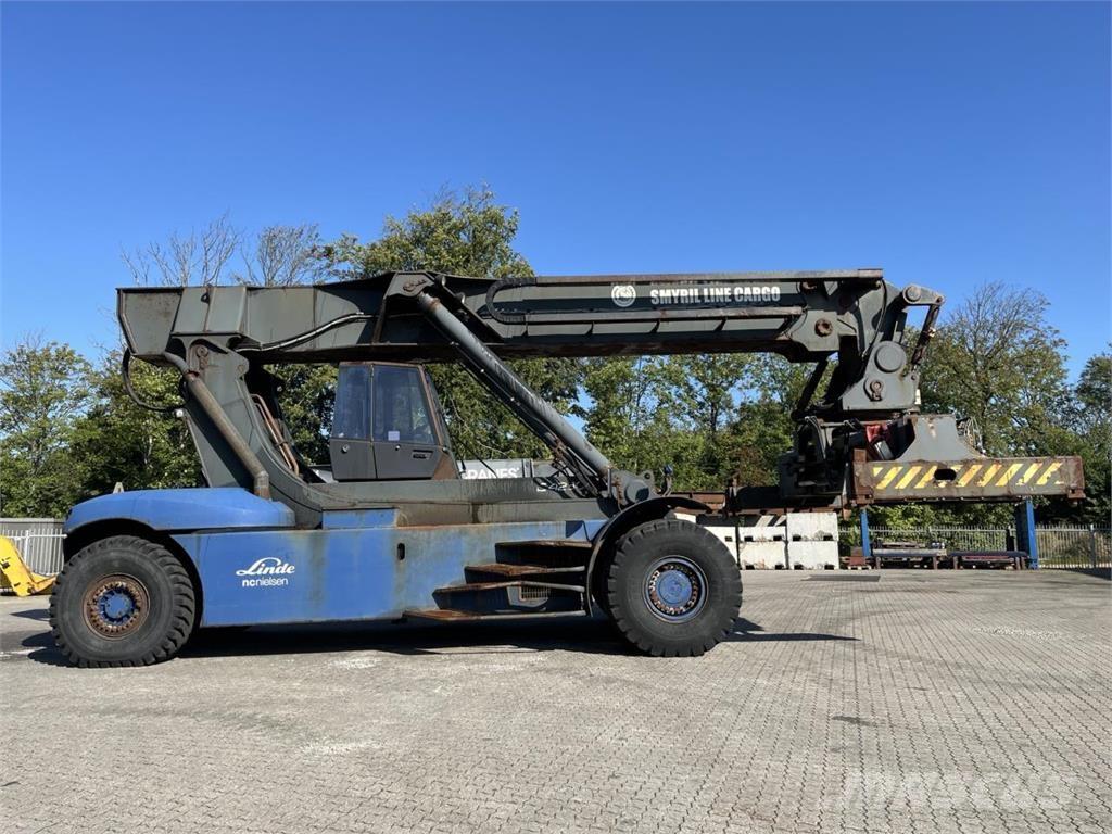 Linde C4230 TL5 Skyvemasttruck