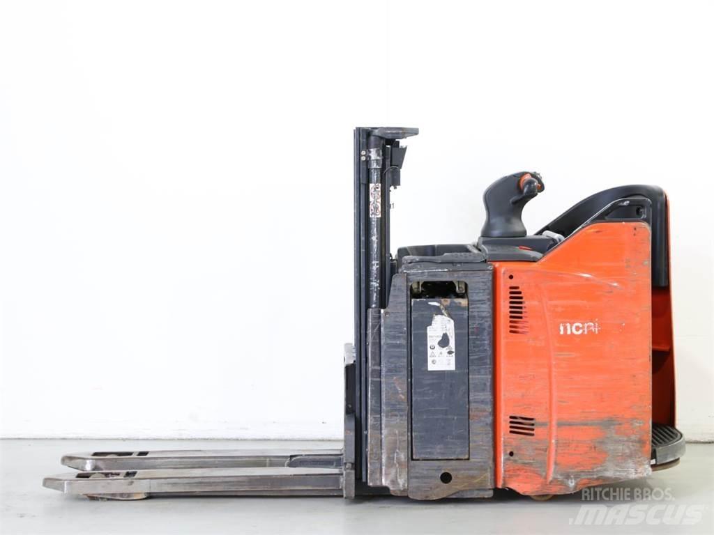Linde D12HPSP/133 Ledestablere