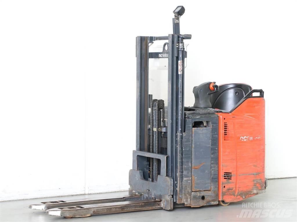 Linde D12SP/133 Ledestablere