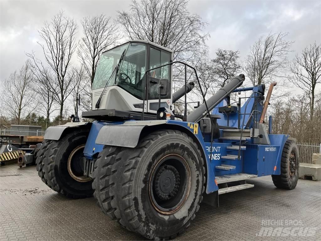 SMV 4535 TC5 Skyvemasttruck