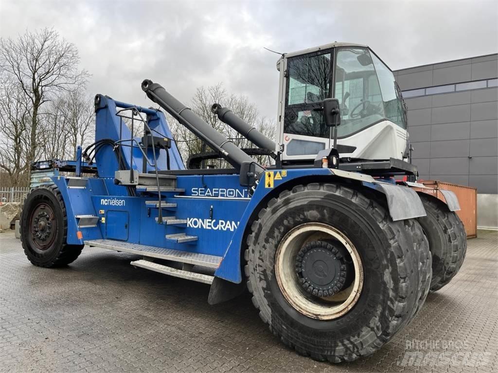SMV 4535 TC5 Skyvemasttruck