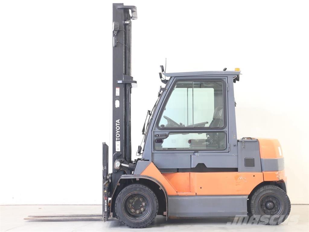 Toyota 7FBMF45 Gaffeltrucker - Annet