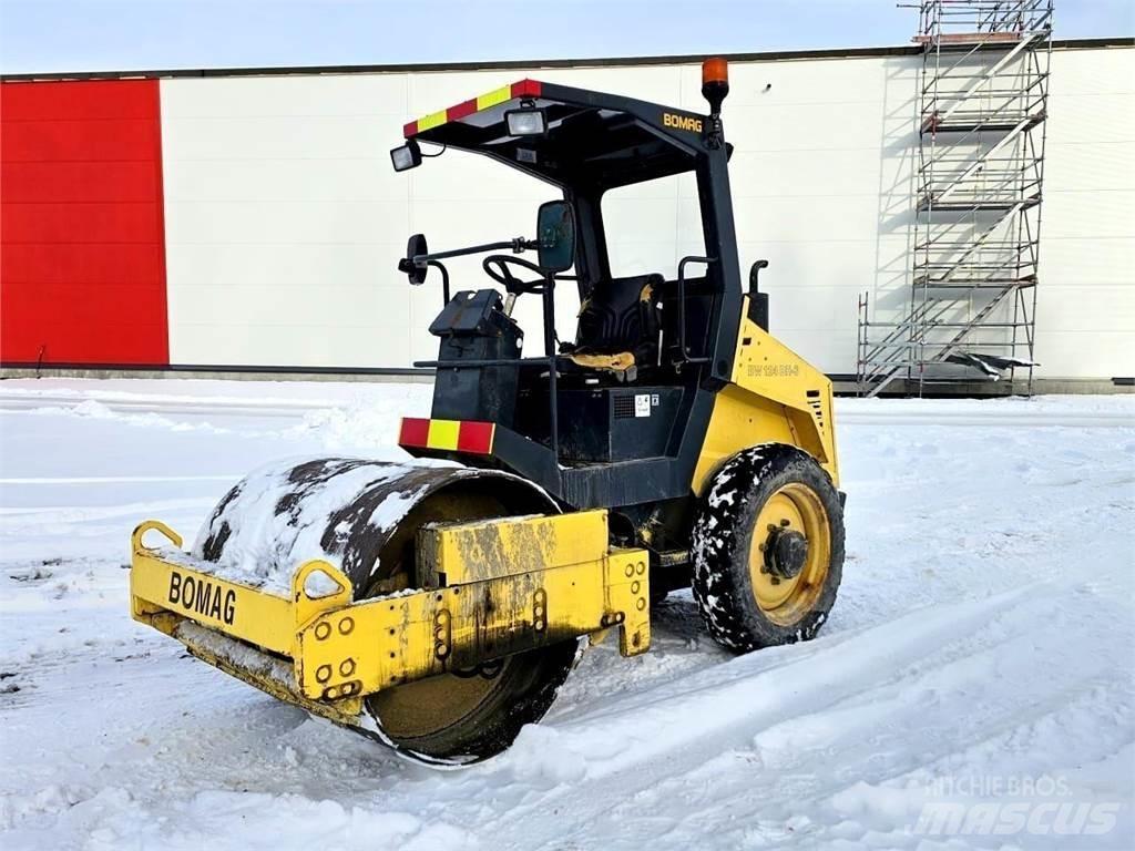 Bomag BW 124 DH-3 Anlegg - Annet
