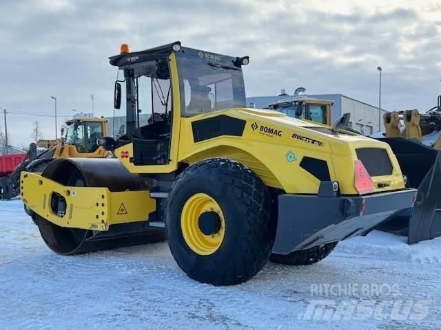 Bomag BW 213D-5 Anlegg - Annet
