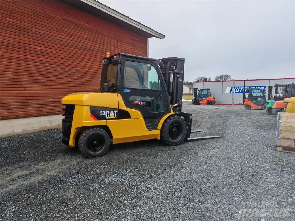 CAT DP50NT Diesel Trucker
