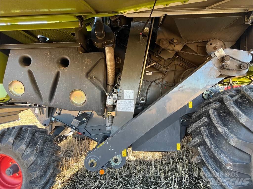 CLAAS Tucano 320 Skurtreskere