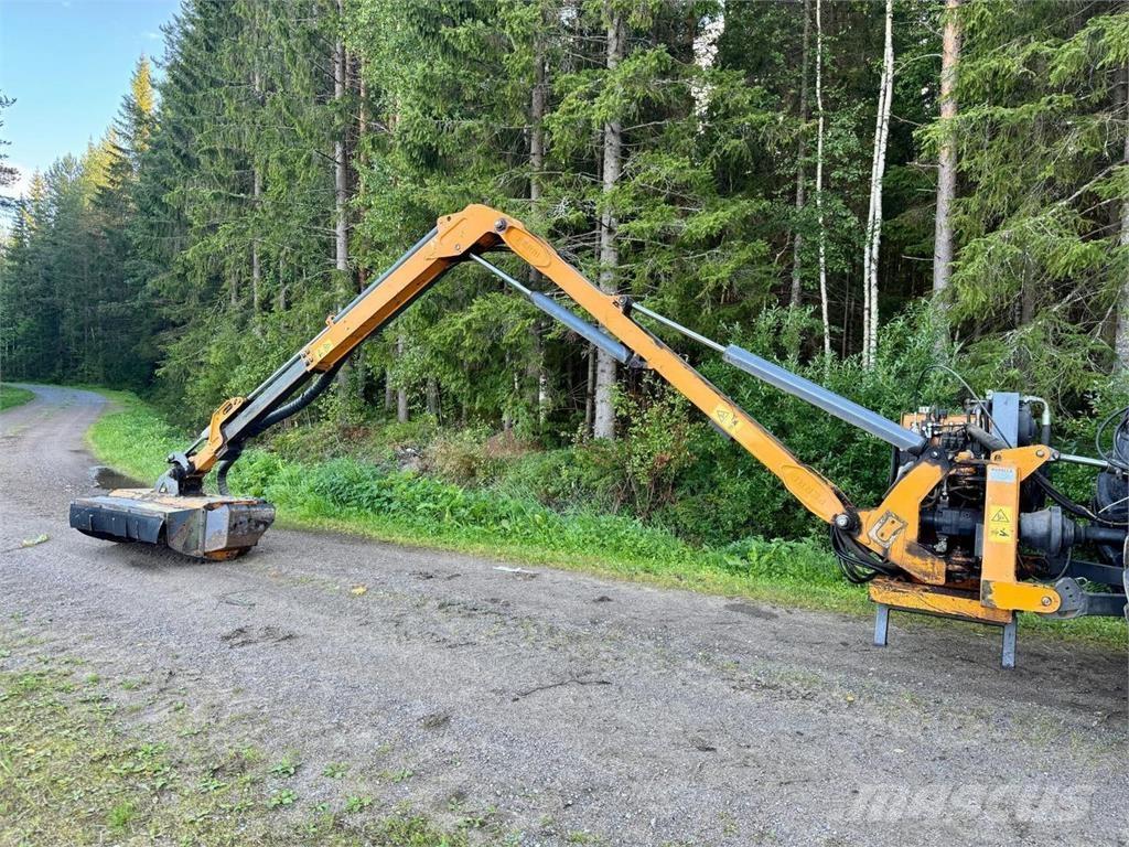 Ferri N12HT Slåmaskiner
