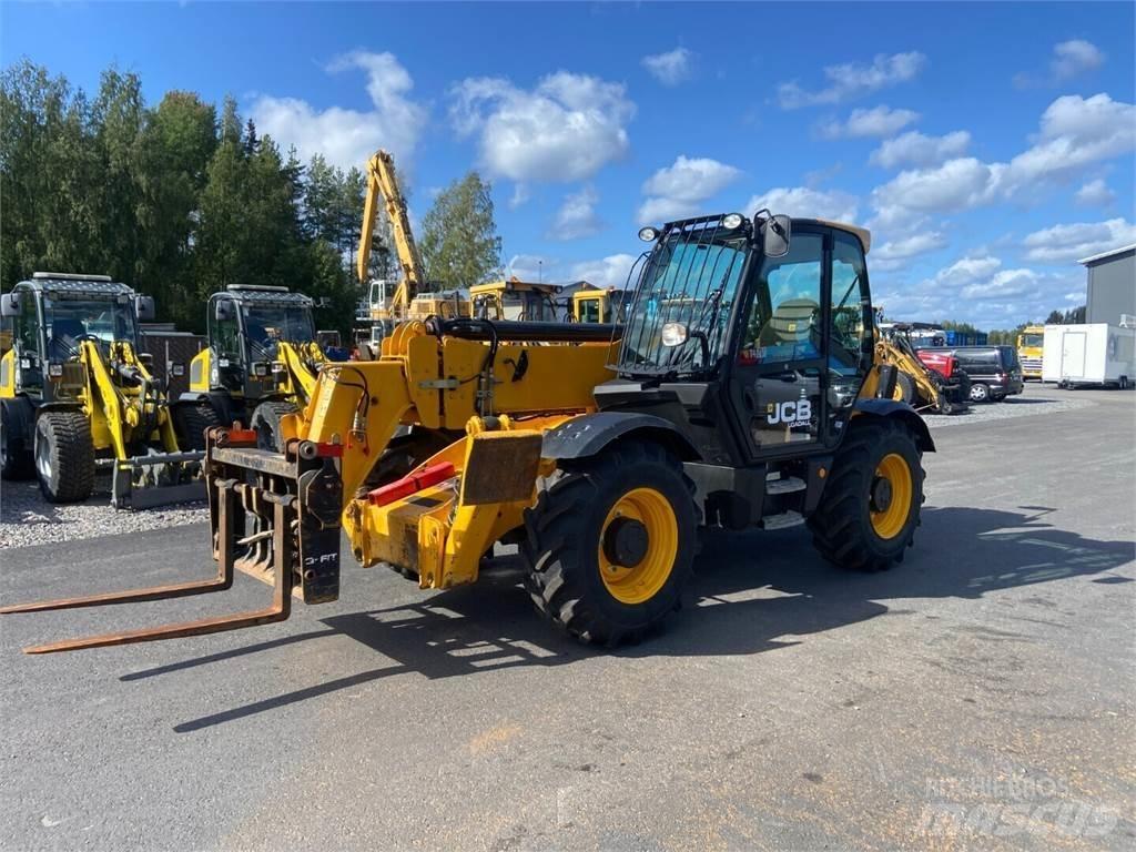JCB 535-125 Teleskoplastere