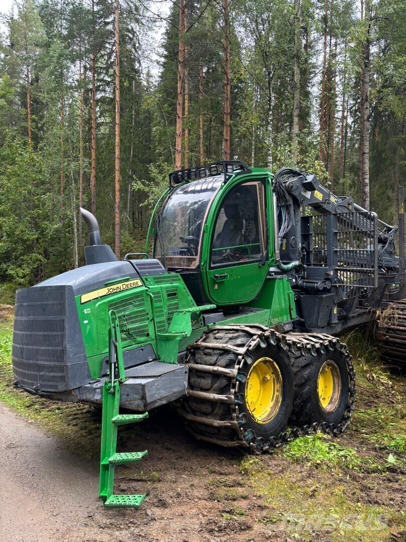 John Deere 1210G Lassbærere