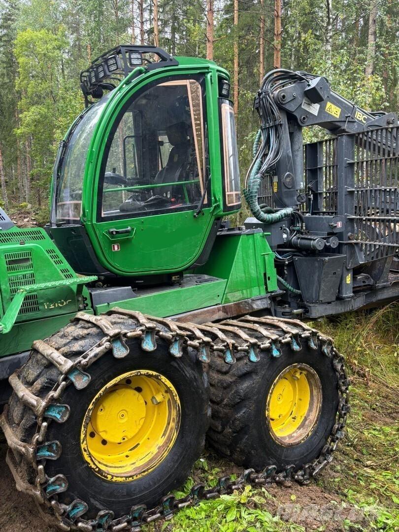 John Deere 1210G Lassbærere