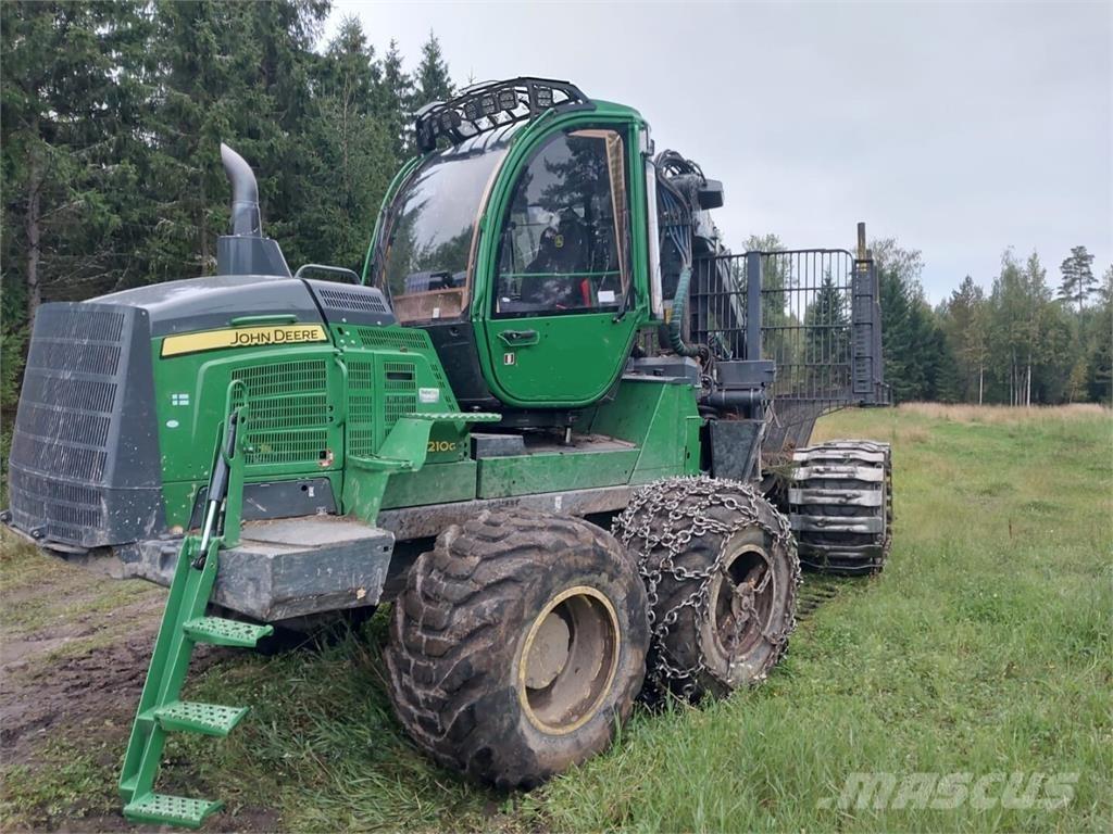 John Deere 1210G Lassbærere