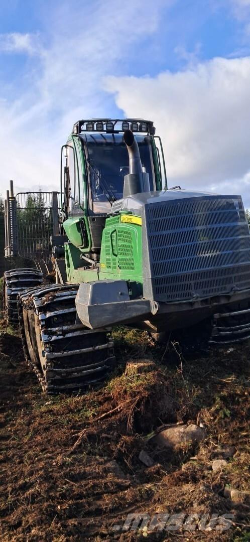 John Deere 1210G Lassbærere