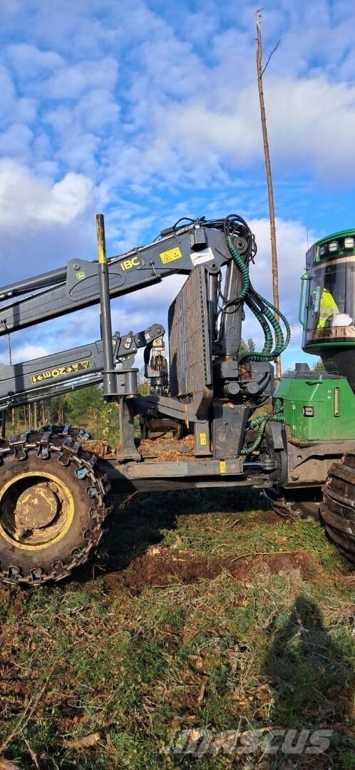 John Deere 1210G Lassbærere