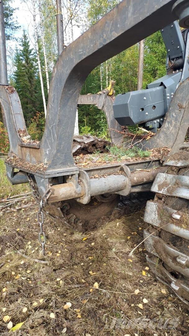 John Deere 1210G Lassbærere