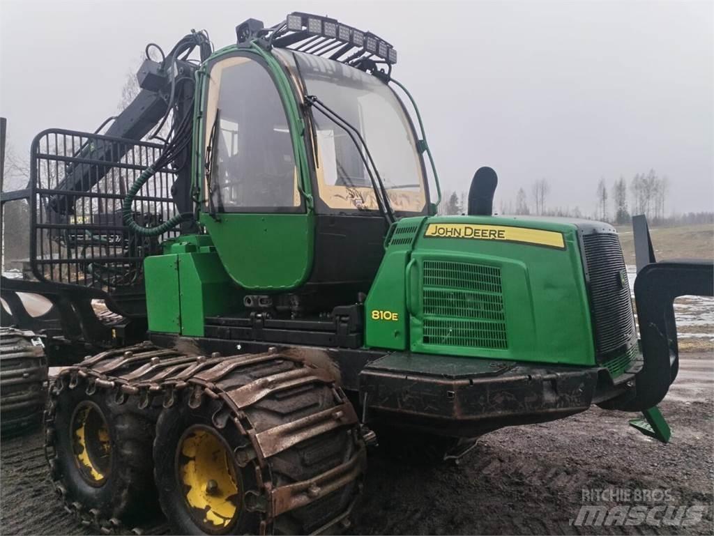 John Deere 810 E Lassbærere