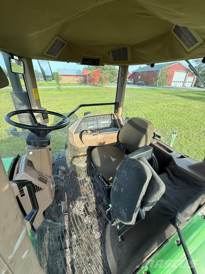 John Deere 8400T Traktorer