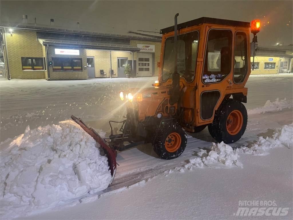 Kubota B 1700 4*4 Park- og hagemaskiner - Annet