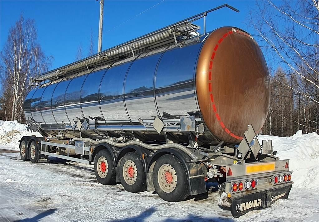 Magyar R42ESD Tanktrailere