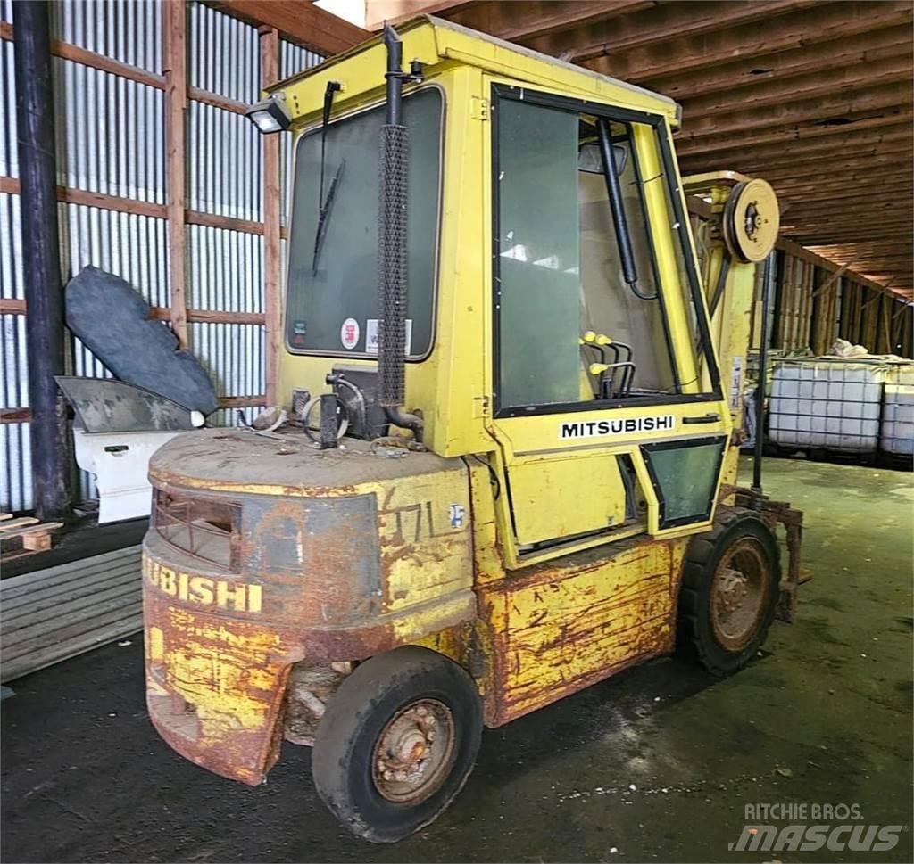 Mitsubishi FD25 Diesel Trucker