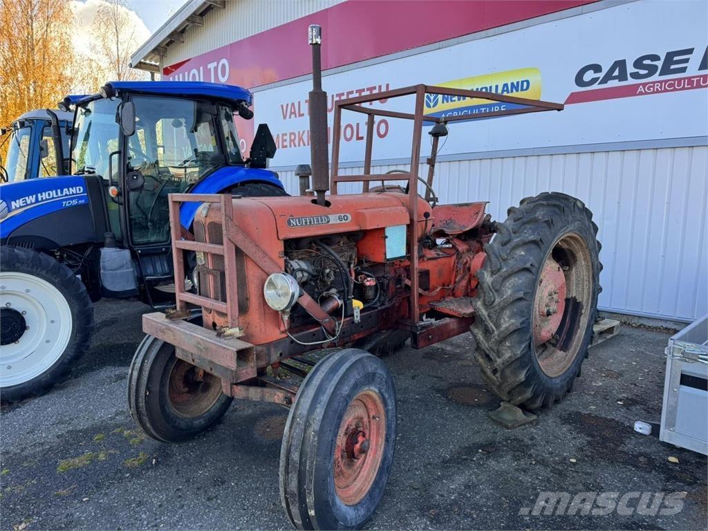 Nuffield 460 Traktorer