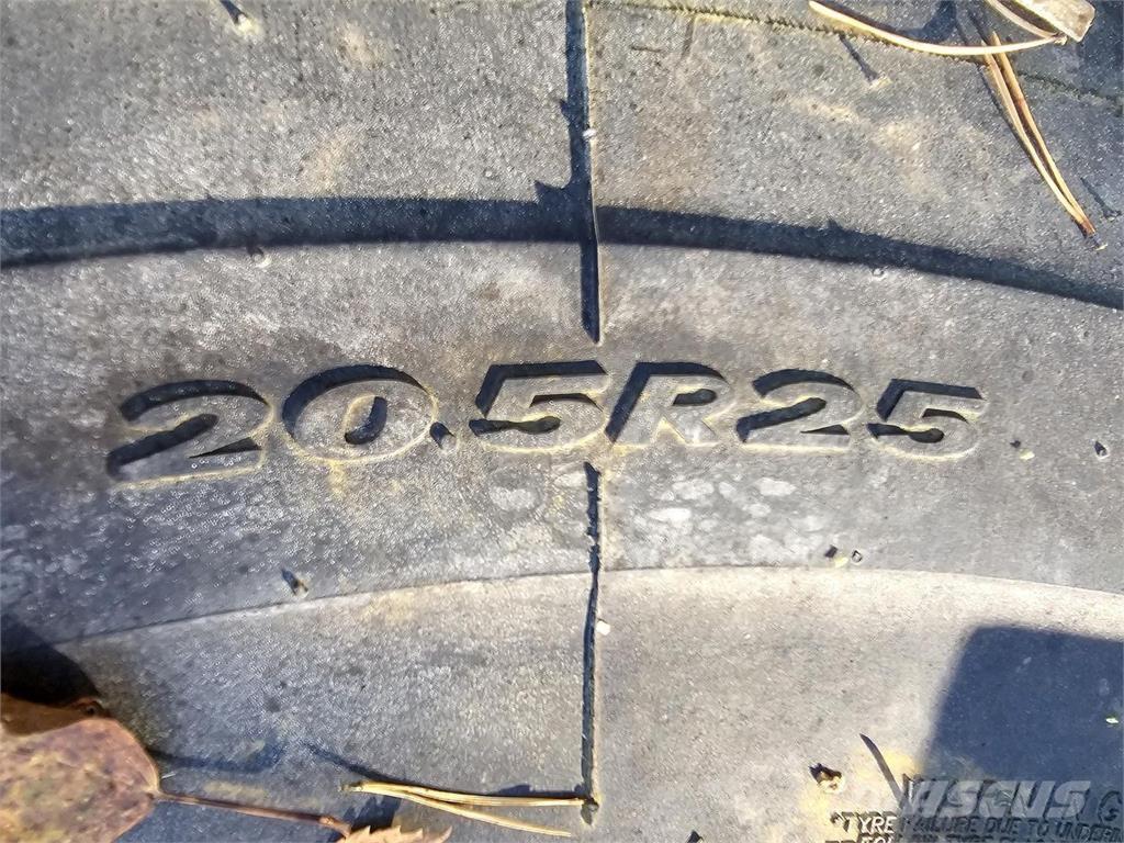  Renkaat 20.5R25 Andre komponenter