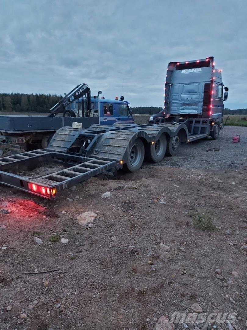 Scania 143H Spesialbiler for transport av skogsmaskiner