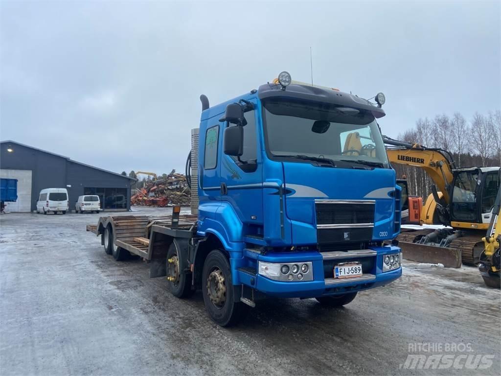 Sisu C 600 2+2 Spesialbiler for transport av skogsmaskiner