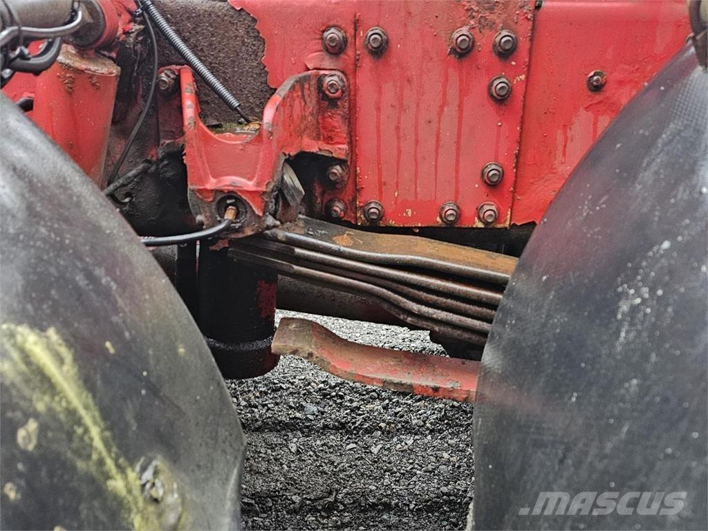 Sisu E12M 8X2 Krokbil