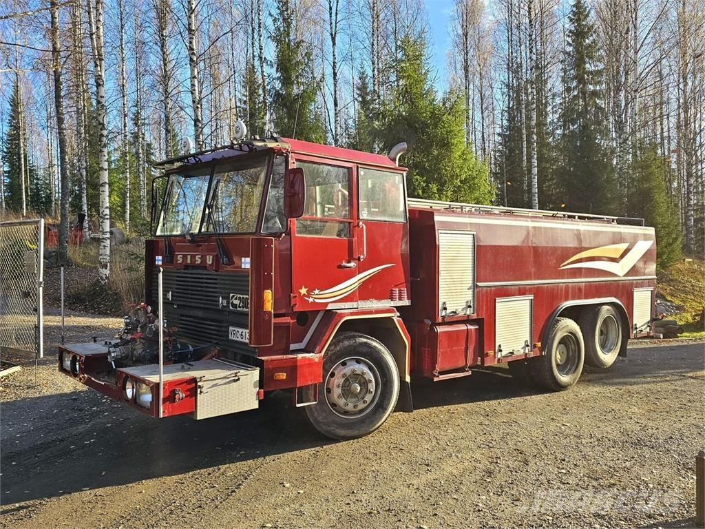 Sisu Paloauto 6X2 Andre lastebiler