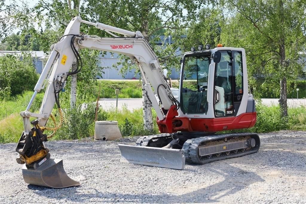Takeuchi TB250 Minigravere <7t