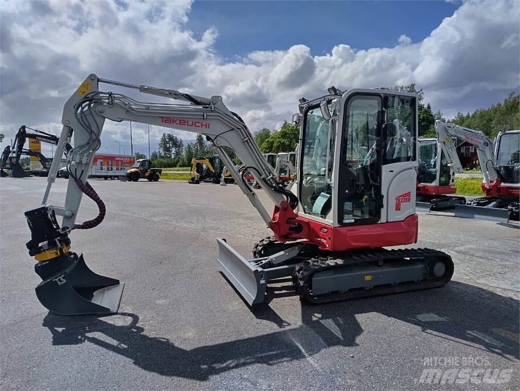 Takeuchi TB335R Minigravere <7t