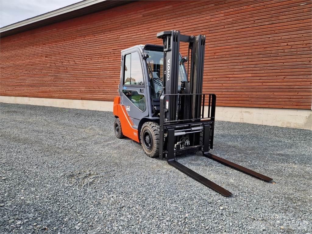 Toyota 02-8FGF25 Propan trucker
