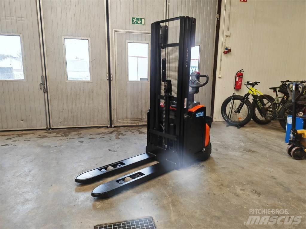 Toyota SWE120L Gaffeltrucker - Annet