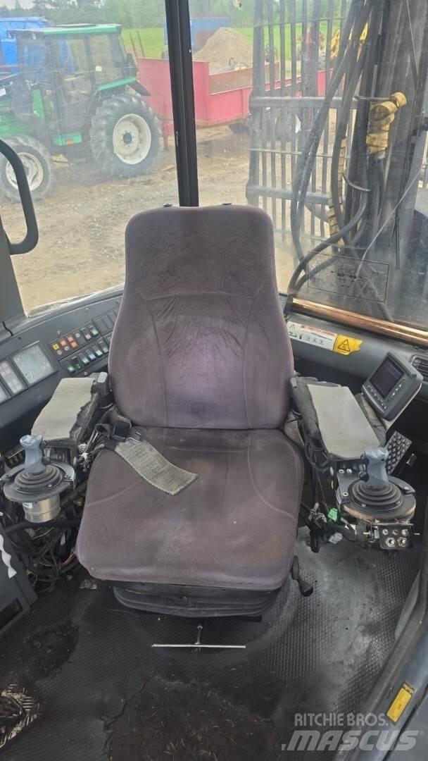 Valmet 820 Lassbærere