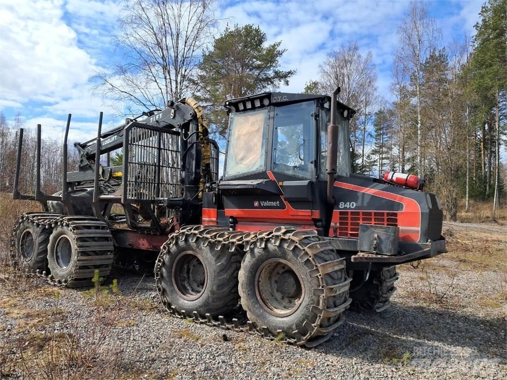 Valmet 840 Lassbærere
