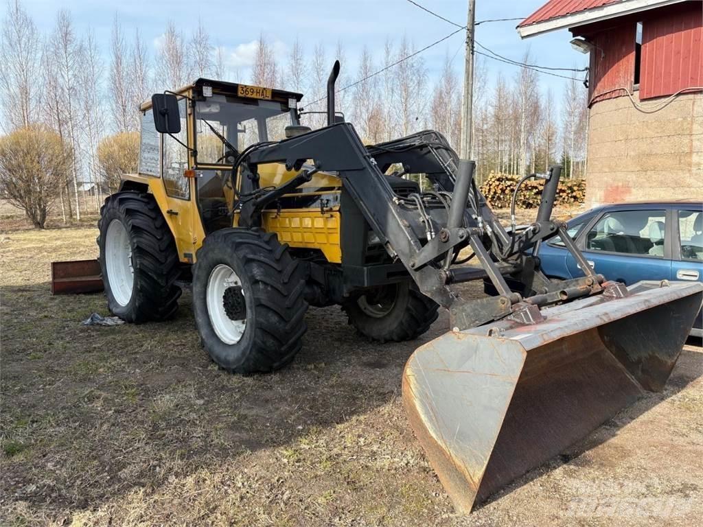Valmet 915 Traktorer