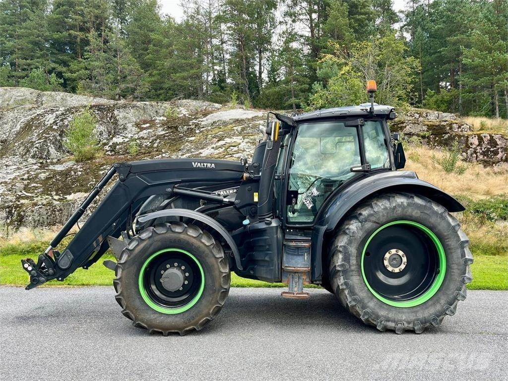 Valtra T234 Versu Traktorer