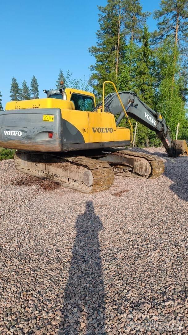 Volvo 210 B Beltegraver