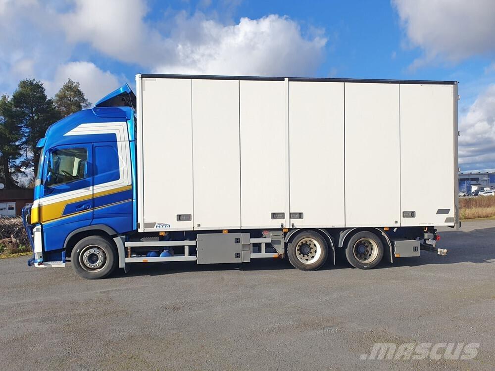Volvo FH16 6x2 -17 Skapbiler