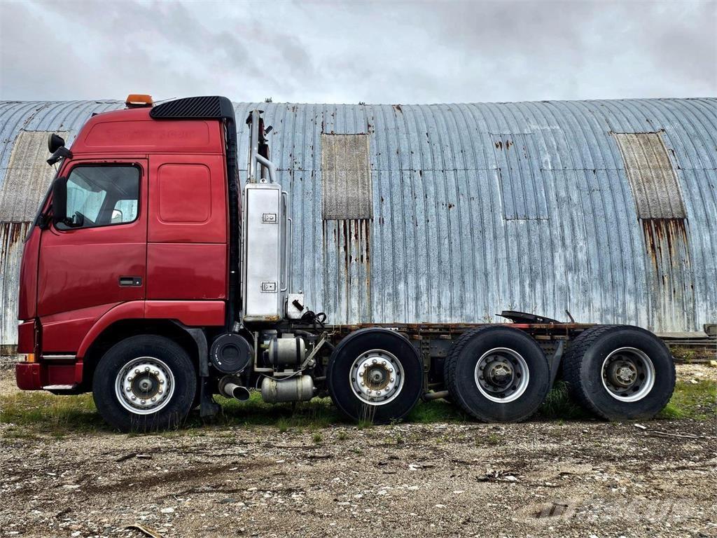 Volvo FH16 8x4 Trekkvogner