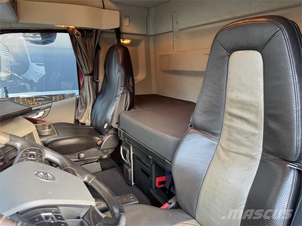 Volvo FH540 8X4 Kranbil