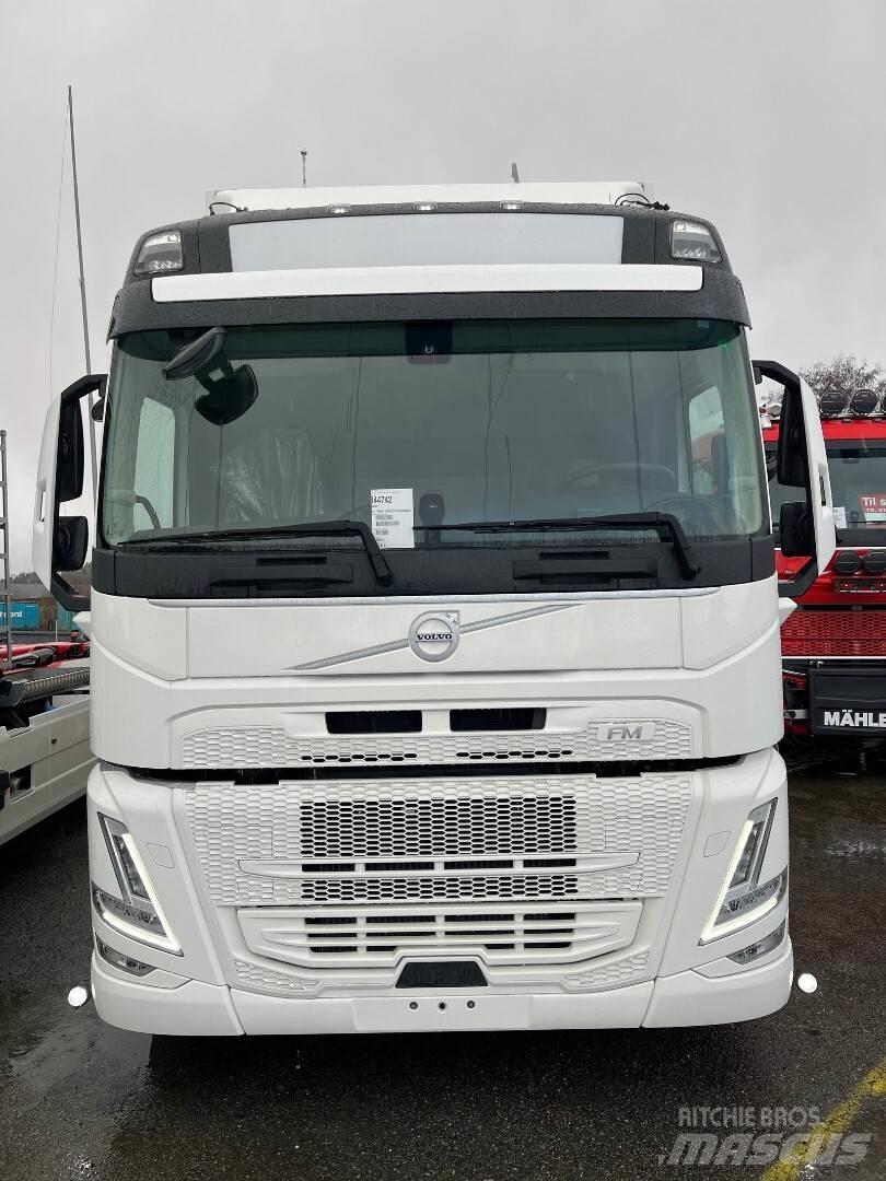 Volvo FM330 4x2 Skapbiler