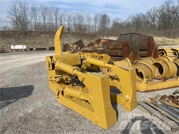 CAT D8 Rippere