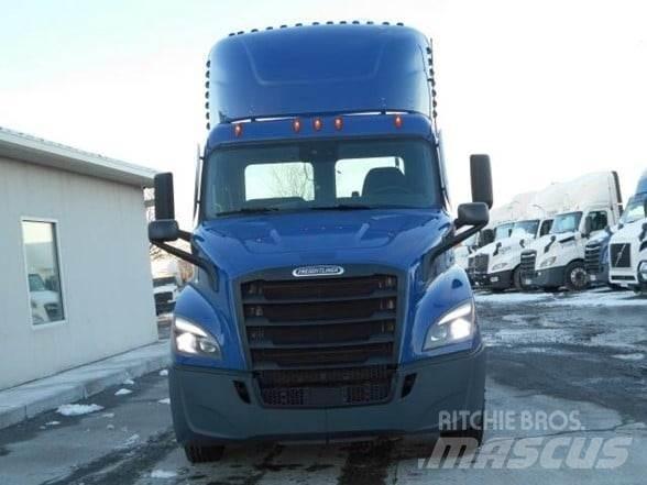 Freightliner CASCADIA 116 Trekkvogner