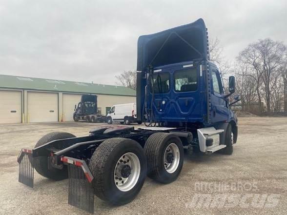 Freightliner CASCADIA 116 Trekkvogner