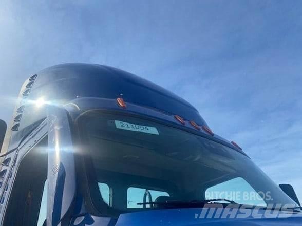 Freightliner CASCADIA 116 Trekkvogner
