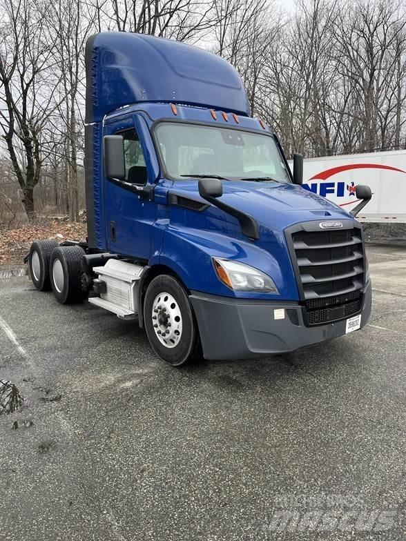 Freightliner CASCADIA 116 Trekkvogner
